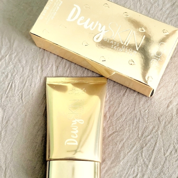 NEW! CIATÉ LONDON Dewy Skin Tint in 020 30 ml - Picture 2 of 7